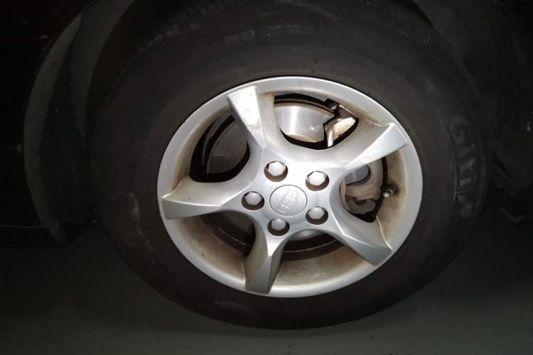 Used Geely Auto Classic Emgrand 2012 Hatchback 1.8L CVT Luxury Model Right Front Wheel Hub