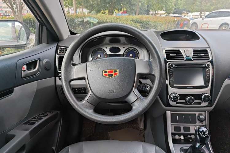 Used Geely Auto Classic Emgrand 2012 Sedan 1.5L Manual Chao Yue Huimin Model Steering Wheel