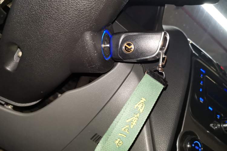 Used Geely Auto Classic Emgrand 2012 Hatchback 1.8L CVT Luxury Model Vehicle Key