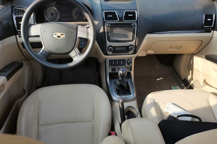 Used Geely Auto Classic Emgrand 2012 Sedan 1.5L Manual Comfort Model Center Console