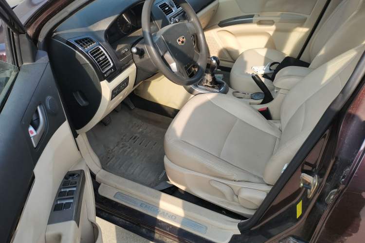 Used Geely Auto Classic Emgrand 2012 Sedan 1.5L Manual Comfort Model Driver Seat