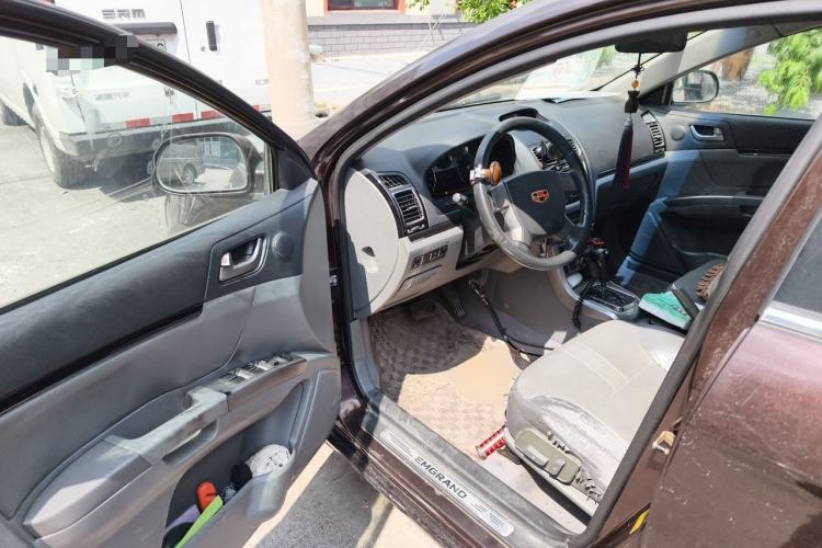 Used Geely Auto Classic Emgrand 2012 Hatchback 1.8L CVT Luxury Model Driver Seat