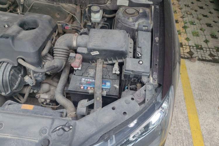 Used Geely Auto Classic Emgrand 2012 Sedan 1.5L Manual Standard Model Engine Bay Left