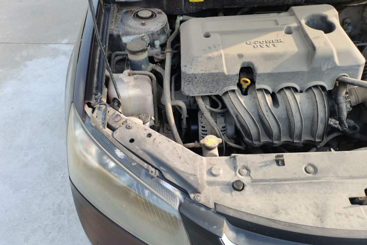 Used Geely Auto Classic Emgrand 2012 Sedan 1.5L Manual Comfort Model Engine Bay Right