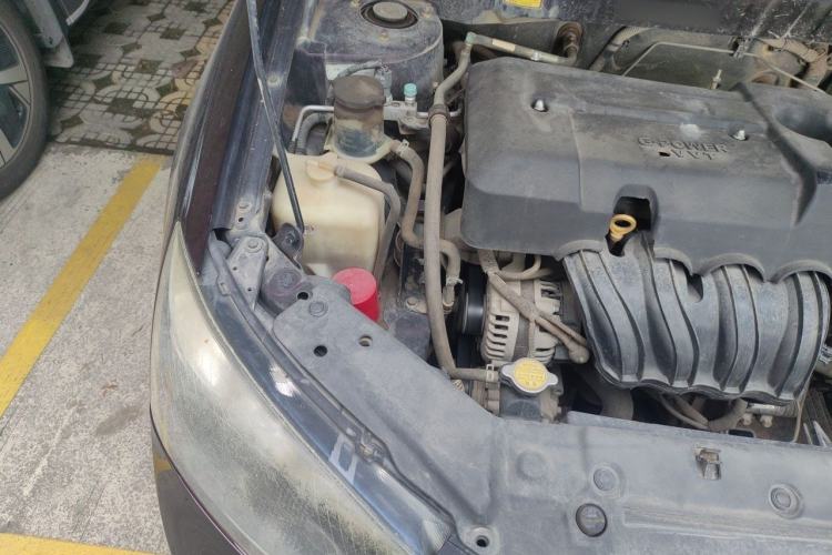 Used Geely Auto Classic Emgrand 2012 Sedan 1.5L Manual Standard Model Engine Bay Right