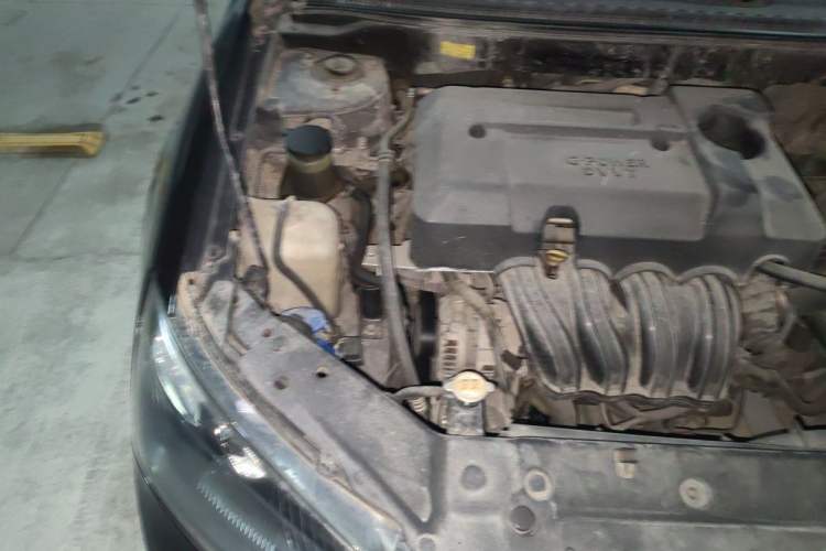 Used Geely Auto Classic Emgrand 2012 Sedan 1.8L Manual Comfort Model Engine Bay Right