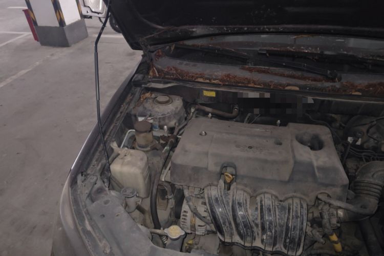 Used Geely Auto Classic Emgrand 2012 Sedan 1.8L Manual Luxury Model Engine Bay Right