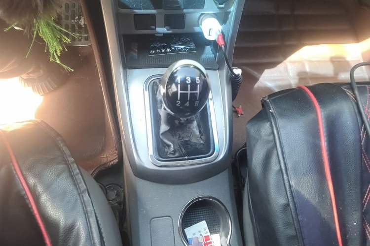 Used Geely Auto Classic Emgrand 2012 Hatchback 1.5L Manual Comfort Model Gear Lever