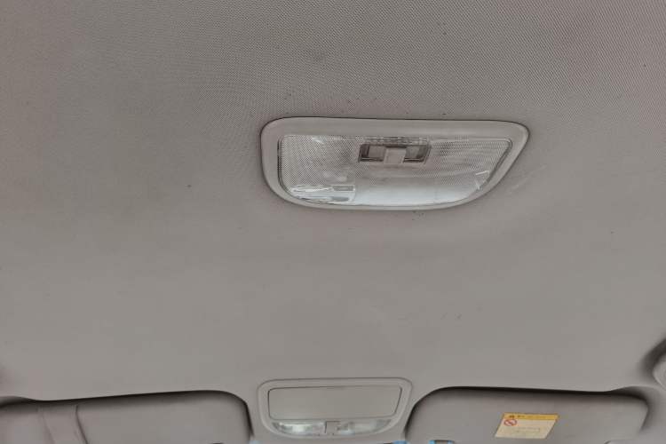 Used Geely Auto Classic Emgrand 2012 Sedan 1.8L Manual Comfort Model Headliner