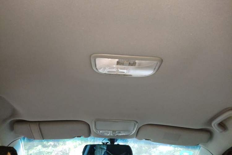 Used Geely Auto Classic Emgrand 2012 Sedan 1.5L Manual Standard Model Headliner