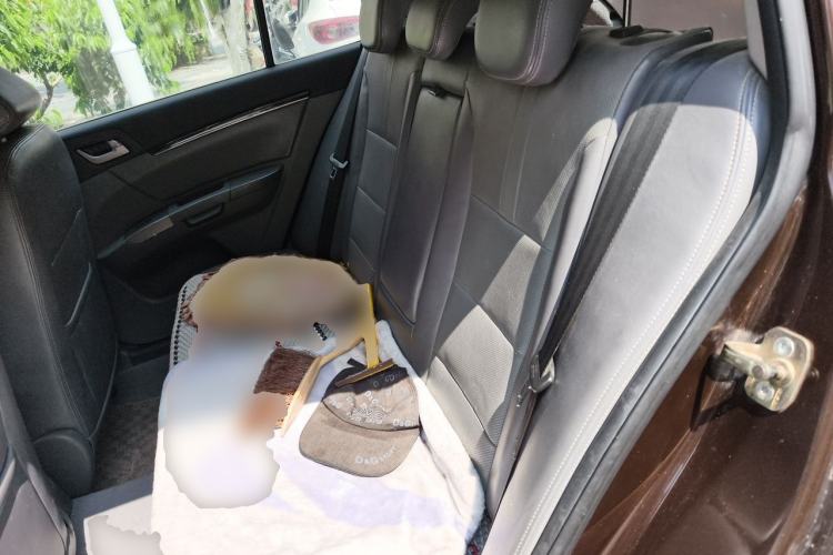Used Geely Auto Classic Emgrand 2012 Hatchback 1.8L CVT Luxury Model Left Rear Seat