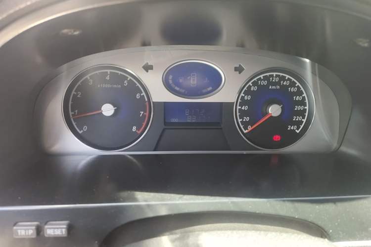 Used Geely Auto Classic Emgrand 2012 Hatchback 1.5L Manual Comfort Model Odometer Close Up