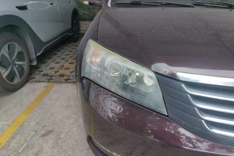 Used Geely Auto Classic Emgrand 2012 Sedan 1.5L Manual Standard Model Right Front Headlight