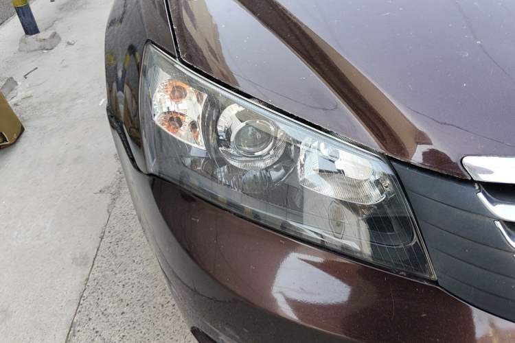 Used Geely Auto Classic Emgrand 2012 Sedan 1.8L Manual Luxury Model Right Front Headlight