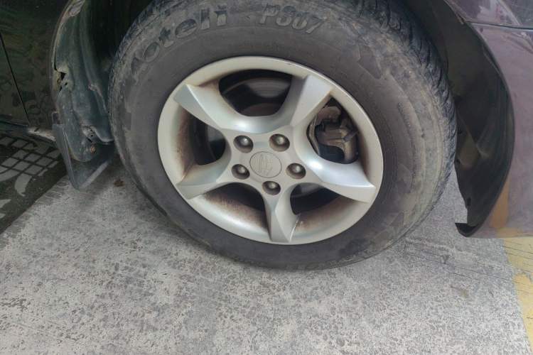 Used Geely Auto Classic Emgrand 2012 Sedan 1.5L Manual Standard Model Right Front Wheel Hub