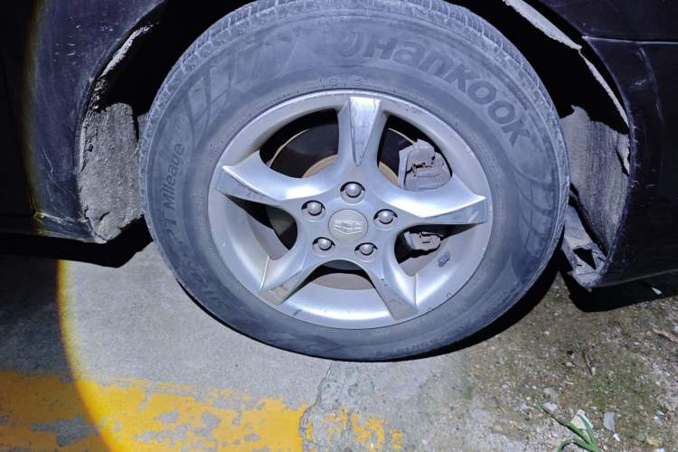 Used Geely Auto Classic Emgrand 2012 Hatchback 1.8L CVT Comfort Model Right Front Wheel Hub