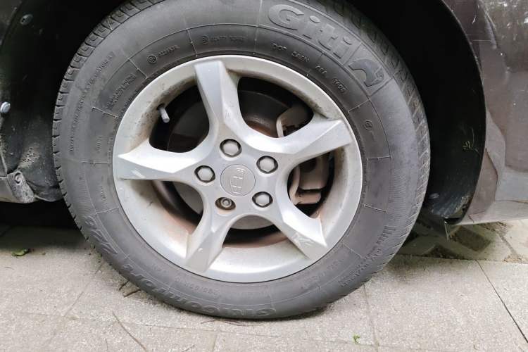 Used Geely Auto Classic Emgrand 2012 Sedan 1.5L Manual Chao Yue Huimin Model Right Front Wheel Hub