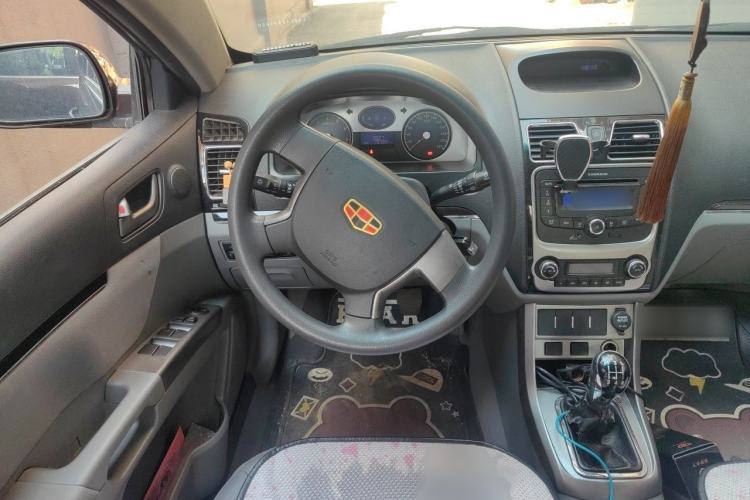 Used Geely Auto Classic Emgrand 2012 Sedan 1.5L Manual Comfort Model Steering Wheel