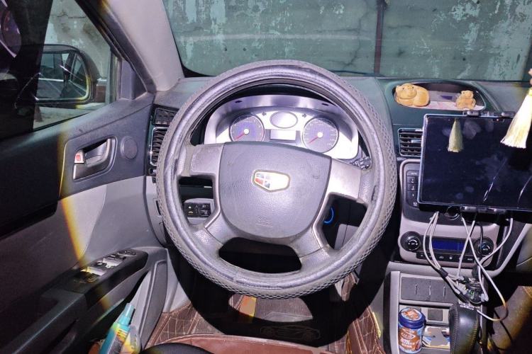 Used Geely Auto Classic Emgrand 2012 Hatchback 1.8L CVT Comfort Model Steering Wheel