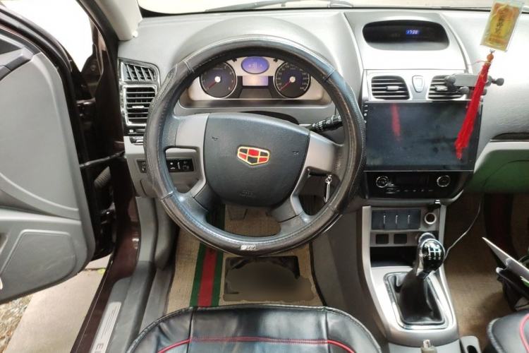 Used Geely Auto Classic Emgrand 2012 Sedan 1.5L Manual Standard Model Steering Wheel