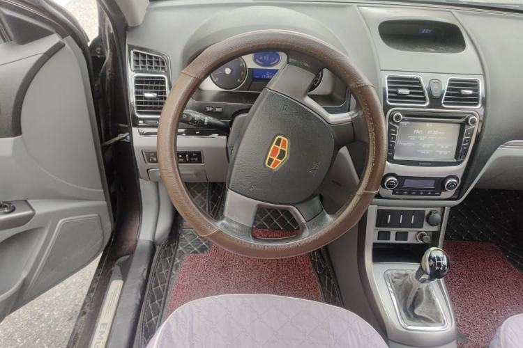 Used Geely Auto Classic Emgrand 2012 Sedan 1.5L Manual Comfort Model Steering Wheel