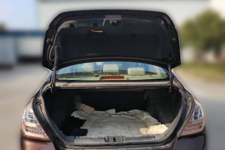 Used Geely Auto Classic Emgrand 2012 Sedan 1.5L Manual Comfort Model Trunk