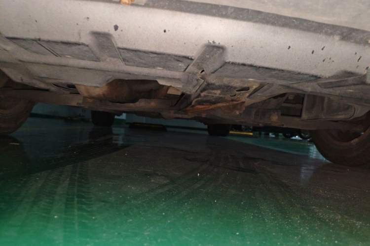 Used Geely Auto Classic Emgrand 2012 Sedan 1.5L Manual Comfort Model Chassis Front