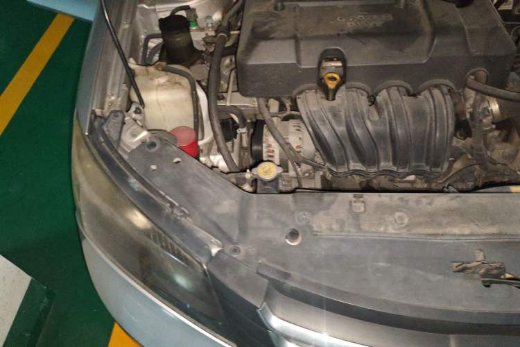Used Geely Auto Classic Emgrand 2012 Sedan 1.5L Manual Comfort Model Engine Bay Right