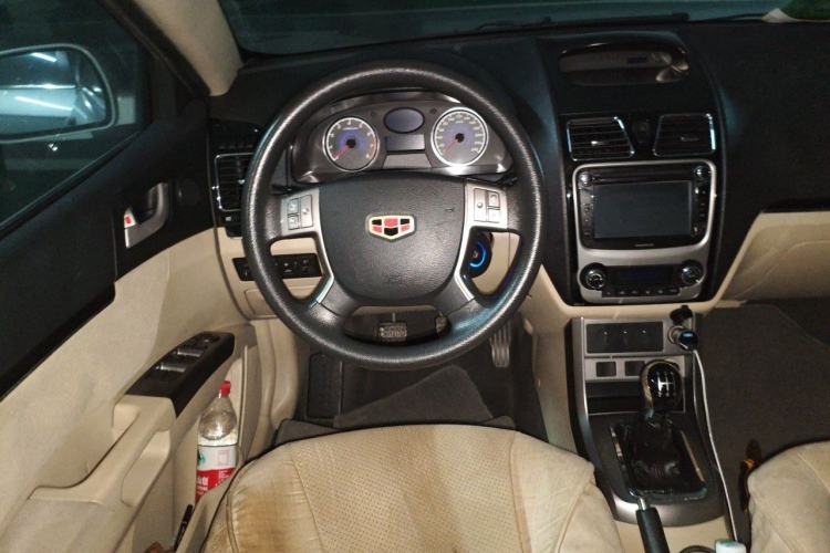 Used Geely Auto Classic Emgrand 2012 Sedan 1.5L Manual Comfort Model Steering Wheel