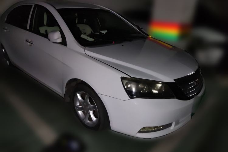 Used Geely Auto Classic Emgrand 2012 Sedan 1.8L CVT Luxury Model Front Right 45 Deg