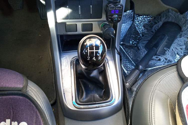 Used Geely Auto Classic Emgrand 2012 Hatchback 1.5L Manual Luxury Model Gear Lever