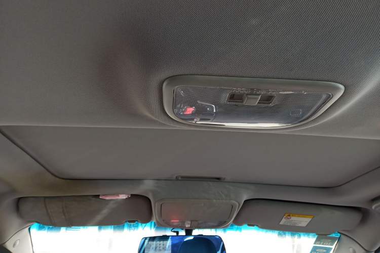 Used Geely Auto Classic Emgrand 2012 Hatchback 1.5L Manual Luxury Model Headliner
