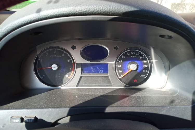 Used Geely Auto Classic Emgrand 2012 Hatchback 1.5L Manual Luxury Model Instrument Cluster