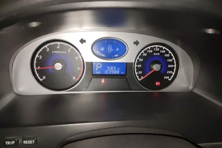 Used Geely Auto Classic Emgrand 2012 Sedan 1.8L CVT Luxury Model Instrument Cluster