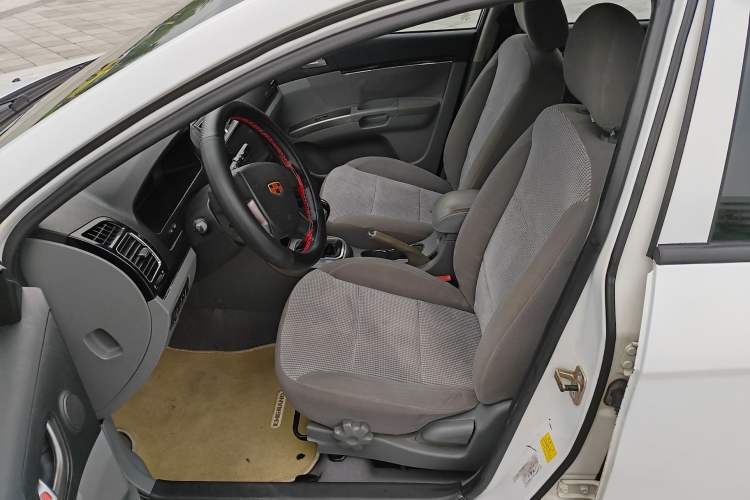 Used Geely Auto Classic Emgrand 2012 Hatchback 1.5L Manual Chao Yue Huimin Model Left Front Seat