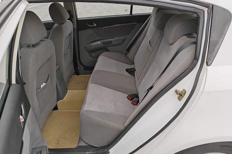 Used Geely Auto Classic Emgrand 2012 Hatchback 1.5L Manual Chao Yue Huimin Model Left Rear Seat