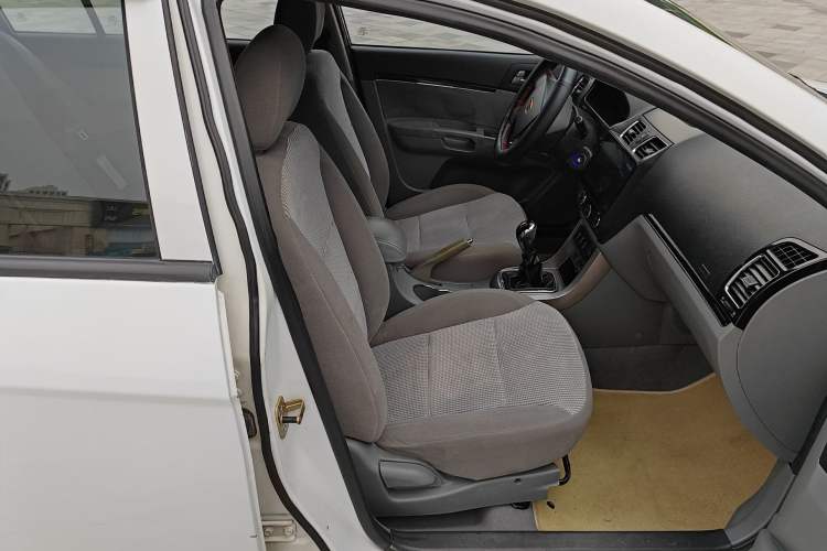 Used Geely Auto Classic Emgrand 2012 Hatchback 1.5L Manual Chao Yue Huimin Model Right Front Seat