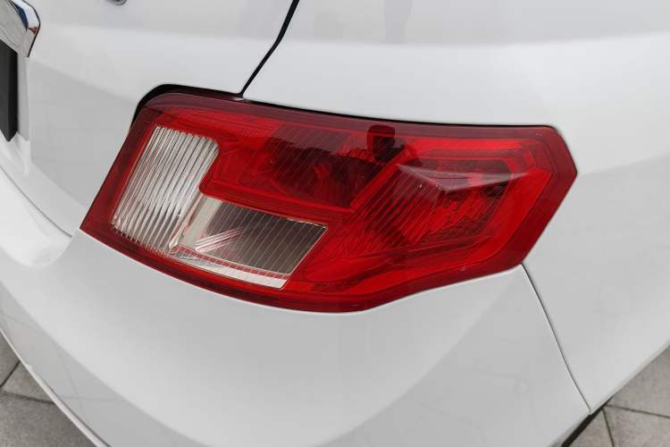 Used Geely Auto Classic Emgrand 2012 Hatchback 1.5L Manual Chao Yue Huimin Model Right Rear Taillight