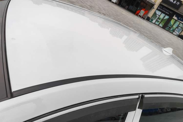 Used Geely Auto Classic Emgrand 2012 Hatchback 1.5L Manual Chao Yue Huimin Model Roof