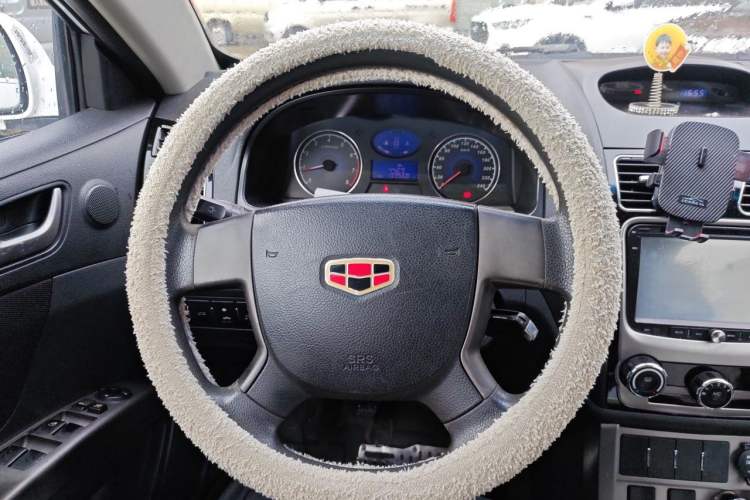 Used Geely Auto Classic Emgrand 2012 Hatchback 1.5L Manual Chao Yue Huimin Model Steering Wheel