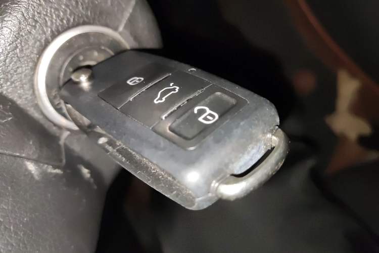 Used Geely Auto Classic Emgrand 2012 Sedan 1.8L CVT Luxury Model Vehicle Key