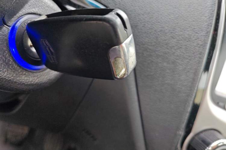 Used Geely Auto Classic Emgrand 2012 Hatchback 1.5L Manual Chao Yue Huimin Model Vehicle Key