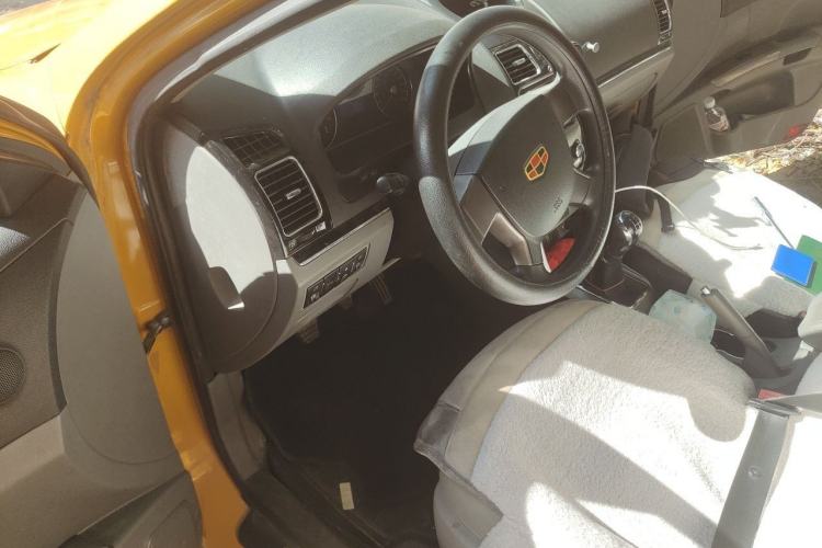 Used Geely Auto Classic Emgrand 2012 Hatchback 1.8L Manual Comfort Edition Driver Seat
