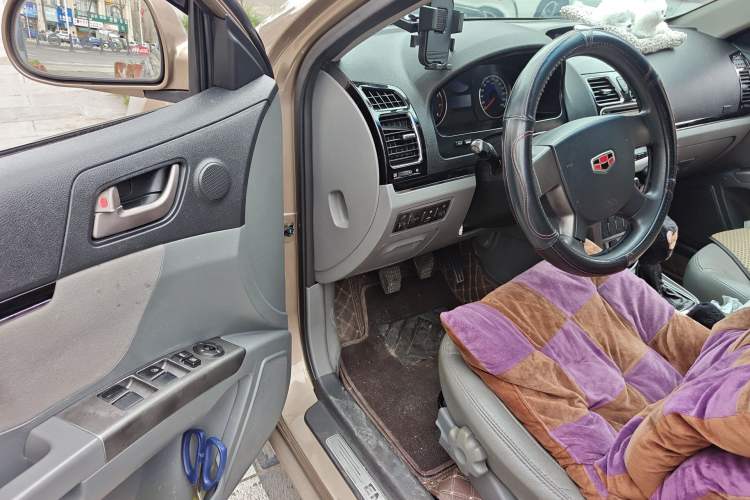 Used Geely Auto Classic Emgrand 2012 Sedan 1.5L Manual Chao Yue Huimin Model Driver Seat