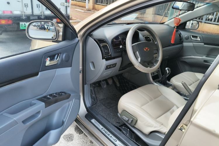 Used Geely Auto Classic Emgrand 2012 Sedan 1.8L Manual Luxury Model Driver Seat