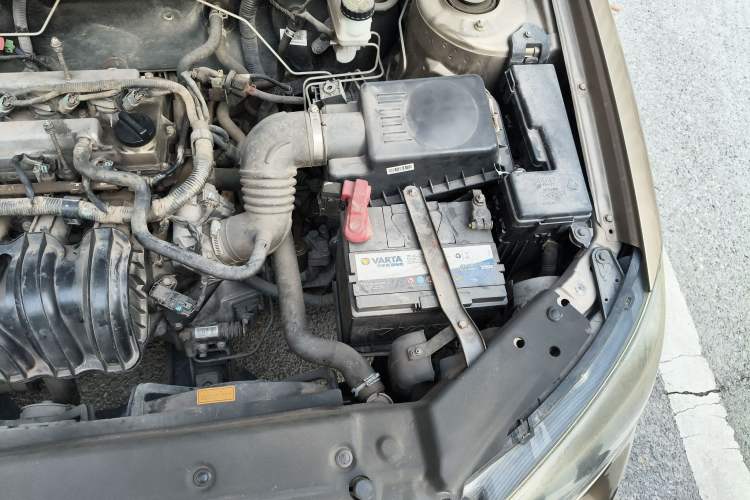 Used Geely Auto Classic Emgrand 2012 Sedan 1.8L Manual Luxury Model Engine Bay Left