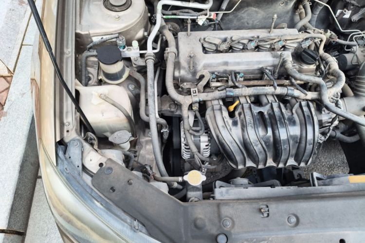 Used Geely Auto Classic Emgrand 2012 Sedan 1.8L Manual Luxury Model Engine Bay Right