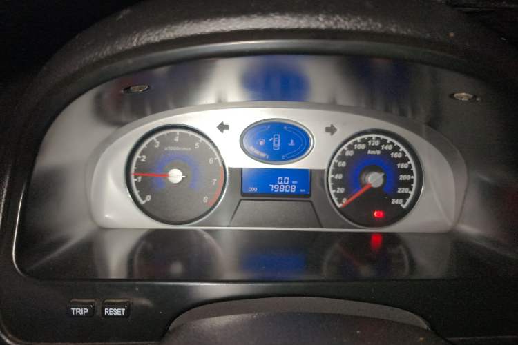 Used Geely Auto Classic Emgrand 2012 Sedan 1.5L Manual Standard Model Instrument Cluster