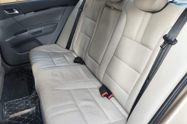 Used Geely Auto Classic Emgrand 2012 Sedan 1.8L Manual Luxury Model Left Rear Seat