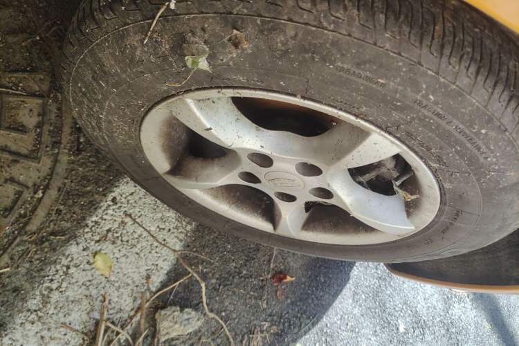 Used Geely Auto Classic Emgrand 2012 Hatchback 1.8L Manual Comfort Edition Right Front Wheel Hub